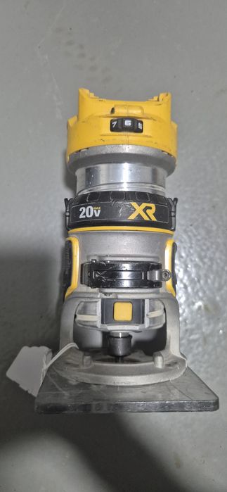 Dewalt DCW600 фрезер