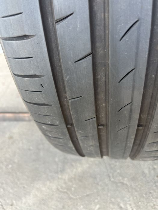 2 бр. летни гуми 235/45/19 Continental DOT 0419 5+ mm