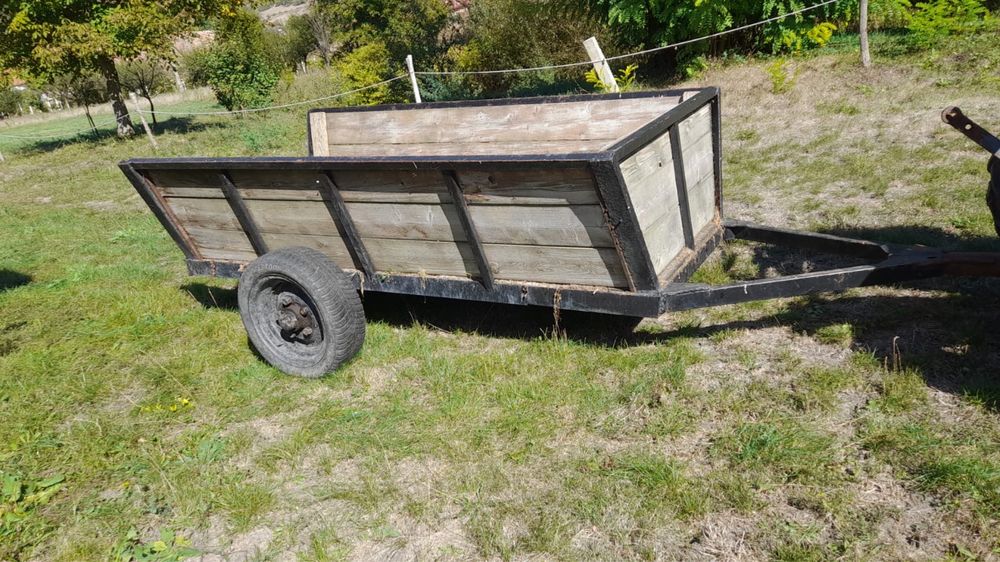 Vand straf dupa tractor