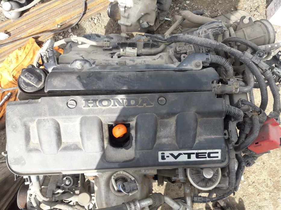 Двигатель Honda civik 2005 r18a2