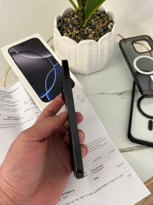 iPhone 16 Pro max ca nou, 512 GB.