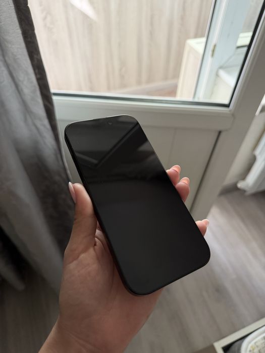 IPhone 16 pro / 256 gb / 93%