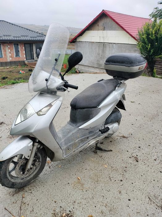 Hond motor 125 merge foarte bine