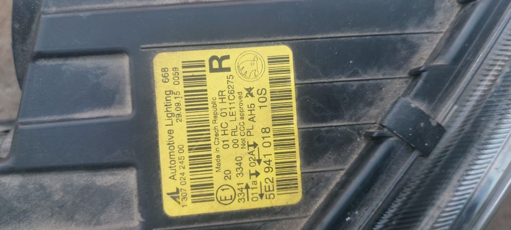 Far / faruri skoda octavia 3 2015