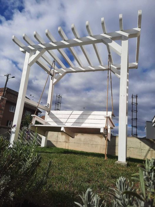 Pergola cu balansoar