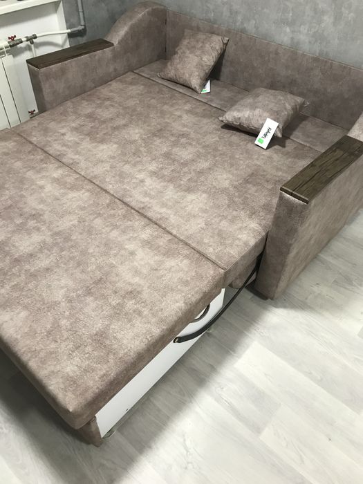 Продам Диван выдвижной