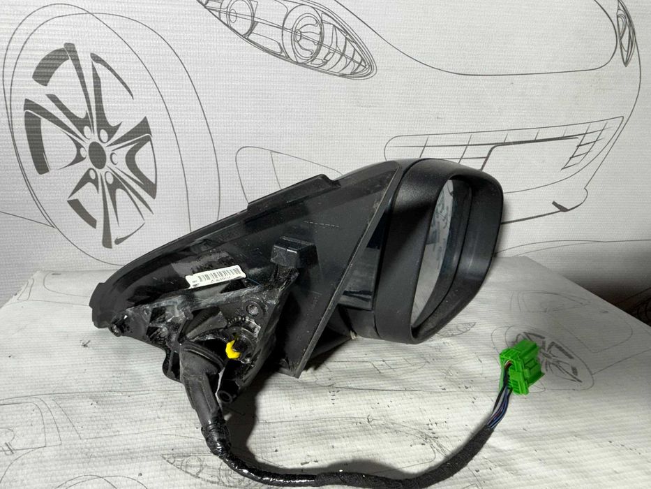Oglindă dreapta electrică Volvo V60 I / S60 II Break 2010-2018 2016 Cod OEM: 31402643 (5F3)