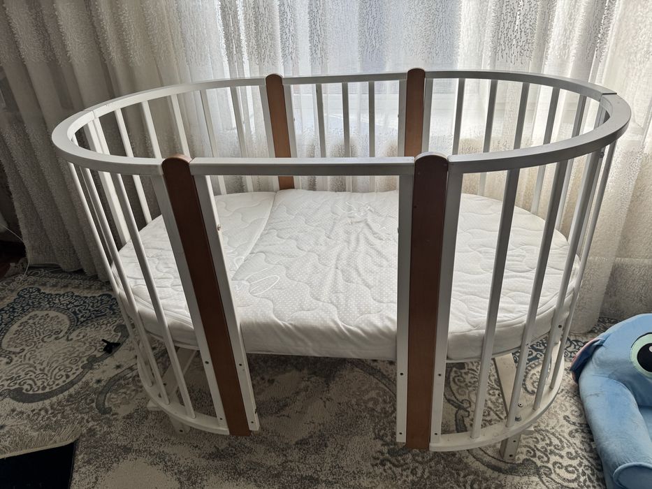 Продам Детский белый манеж