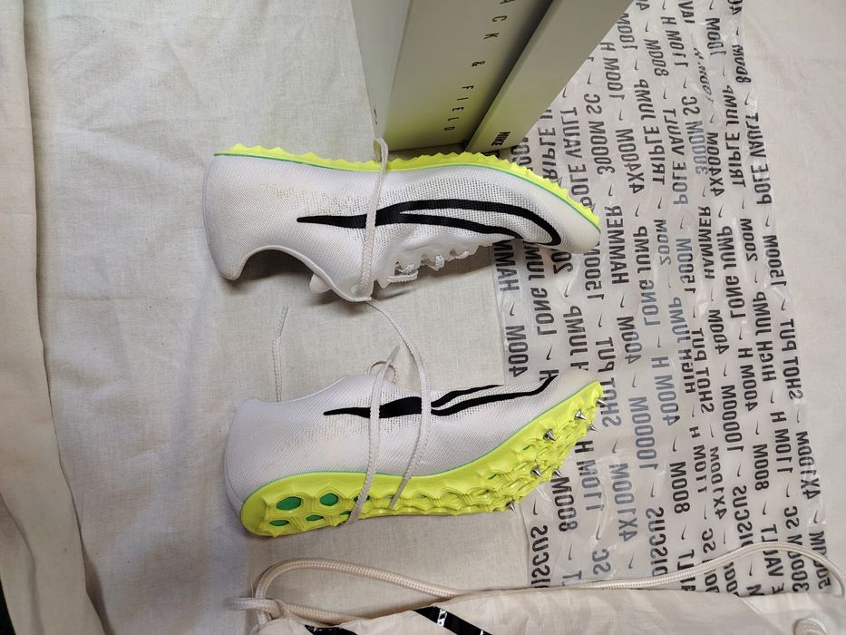 Nike JA FLY V4. шпайкове
