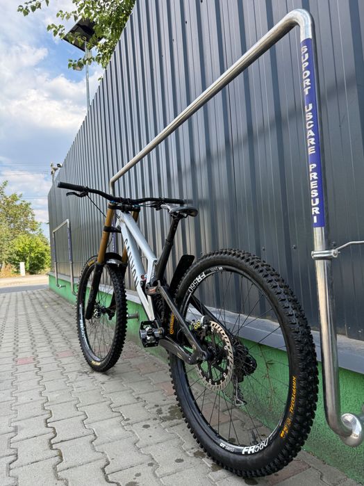 Bicicleta Downhill Canyon Sender cfr 2022 carbon mullet