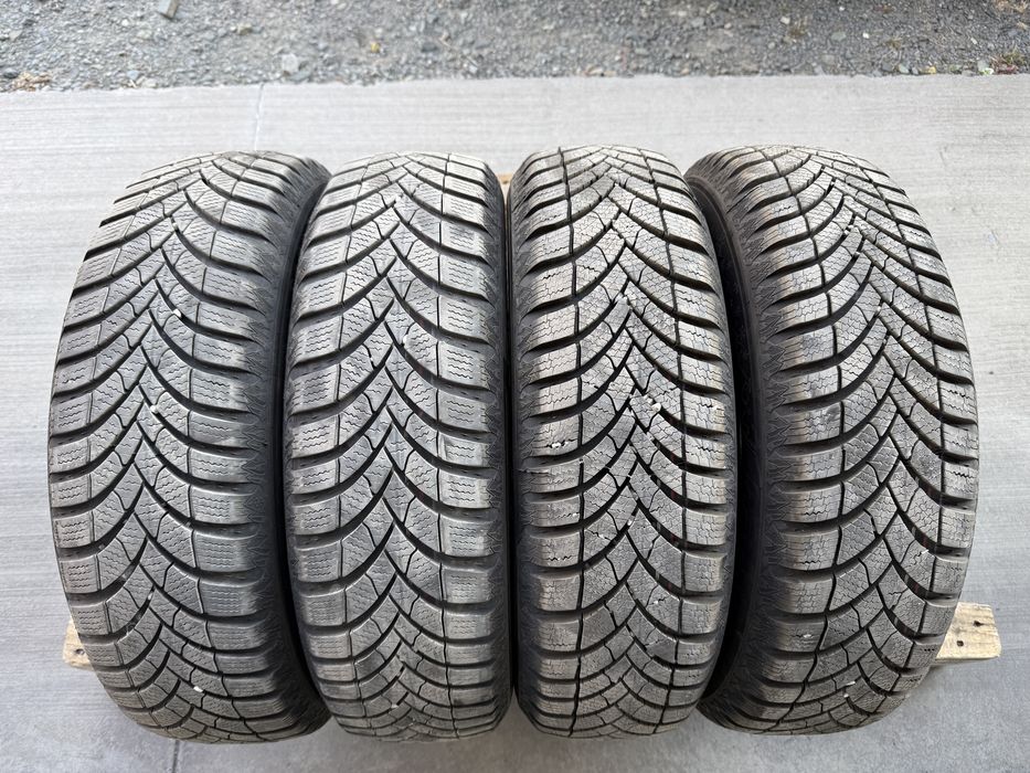 4бр. КАТО НОВИ Зимни Гуми 165/70R/14 -SEMPERIT- DOT:3525+4123- 8.2мм+6.1мм.
