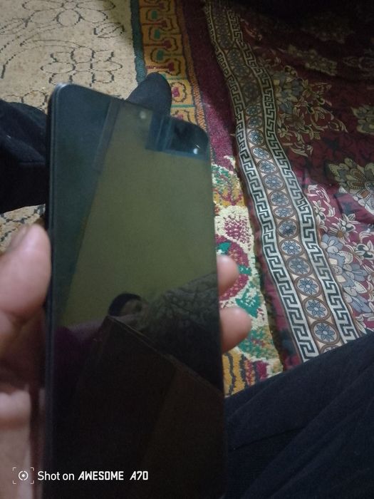 Redmi 13c sotiladi tell ideal holatda xc qanaqa aybi yo
