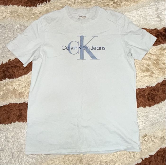 Стильная футболка Calvin Klein Jeans