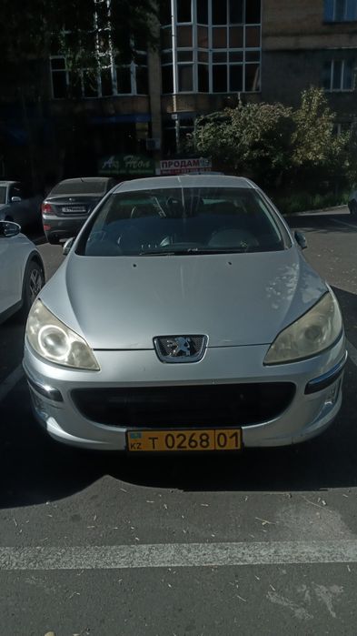 Автомобиль Peugeot 407 .