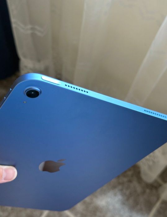 iPad A16, нов + стилус и три калъфа