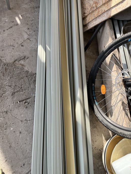 Продам профиль  направляющиестроительный