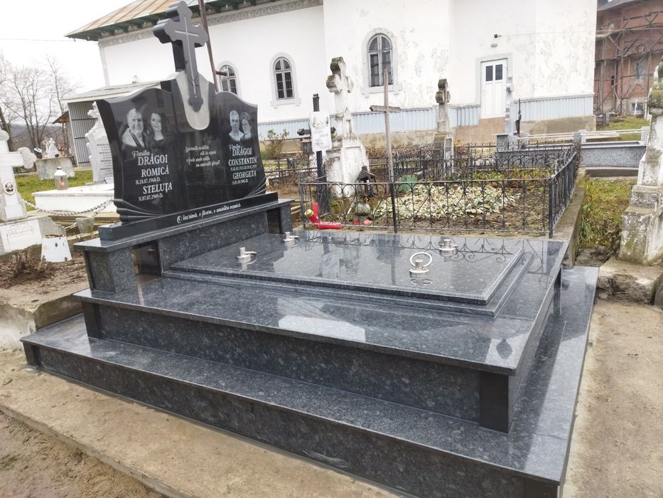 Construim ,cripte,cavouri ,borduri morminte