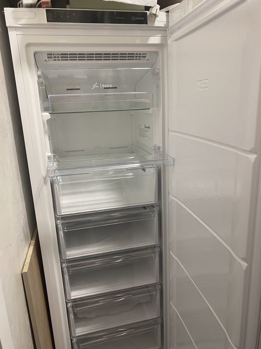 Морозильник indesit DFZ 5175