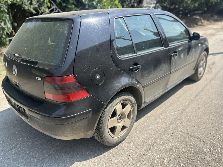 Голф 4 1,9тди 90кс на части/Vw Golf 4 1,9tdi 90ks na chasti