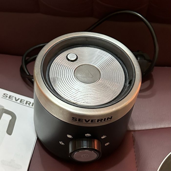 Неупотребяван Пенообразувател за мляко Severin S3588