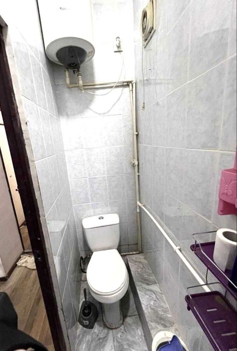 Продаю высокопотолочный дом 1-ком в самом центре ул.Нукус и А. Тимура