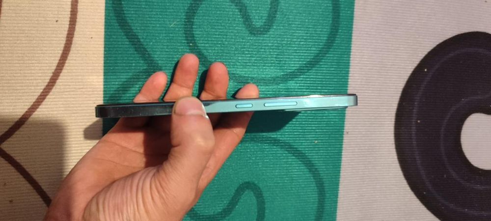 Продам Vivo V25 256gb