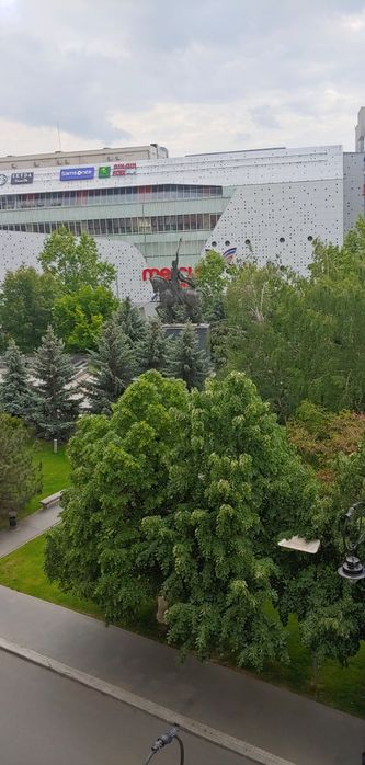 Închiriez apartament 2 camere ,ultracentral.