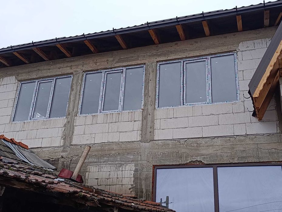 Producător Uși și Ferestre Cu Geam Termopan PVC (4,5,6,7 camere) - Calitate