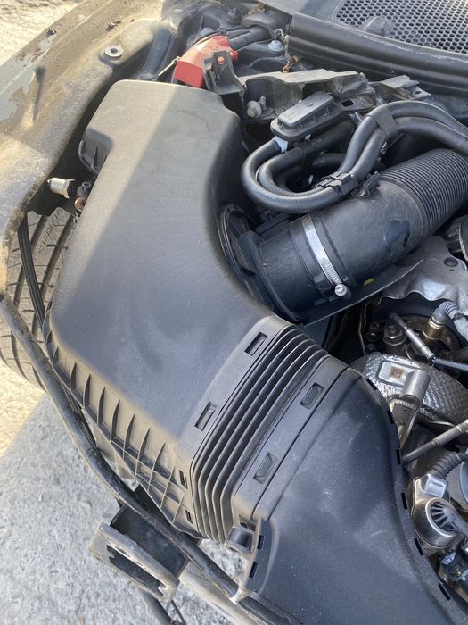 Carcasă filtru  aer Audi A6 C7 2.0 tdi 190 cp