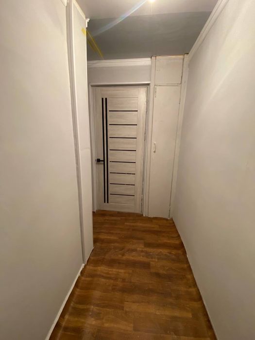 Продается 2х комнатная квартира с ремонтом(огромный балкон имеется) |