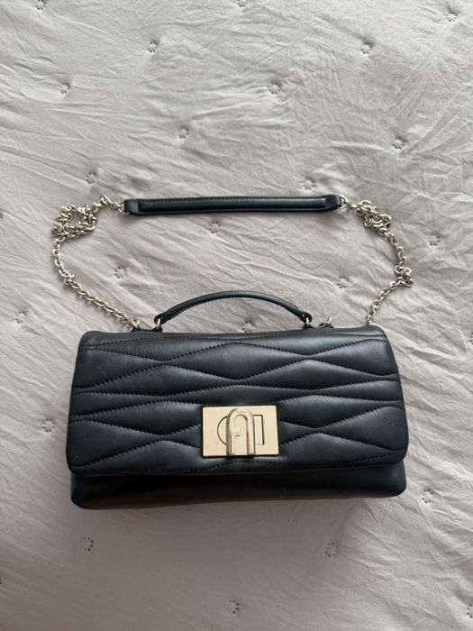 Дамска чанта Furla естествена кожа в нежно синьо и цвят праскова
