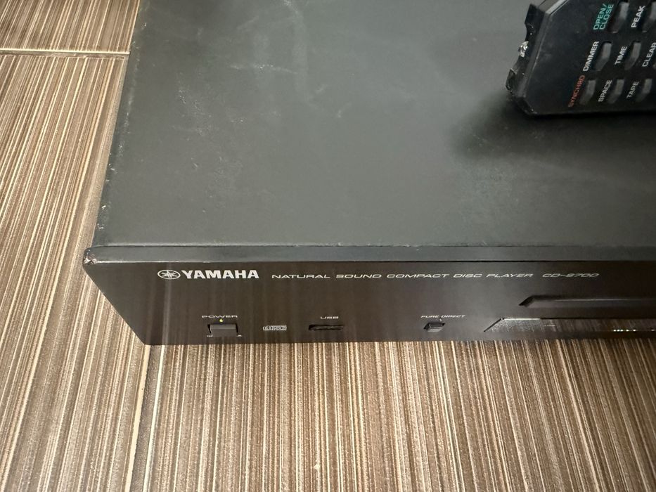 Yamaha CD-S700 Качествен Player