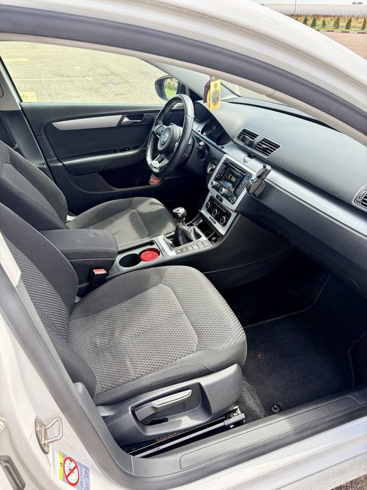 Volkswagen Passat B7 2012 2.0 TDI 140 CP