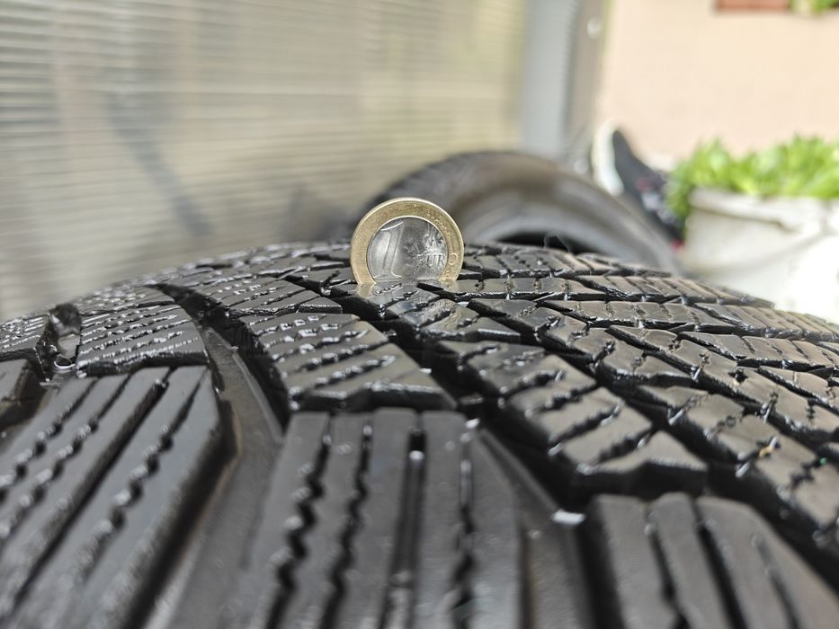 Зимни гуми Continental 205/55 R16, DOT 3720