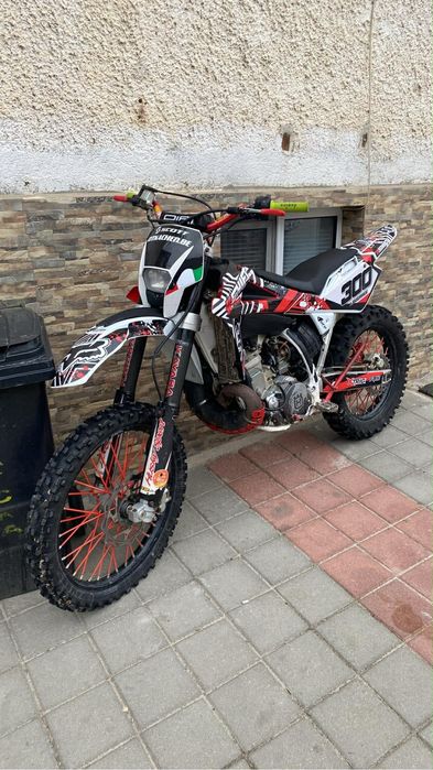 Husqvarna Wr 300 2T продавам енудро 300 2т