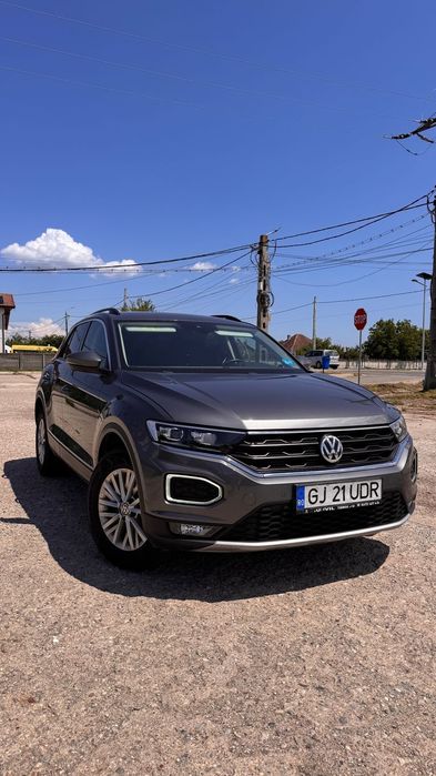 Volkswagen T-Roc VOLKSWAGEN T-ROC vând sau schimb