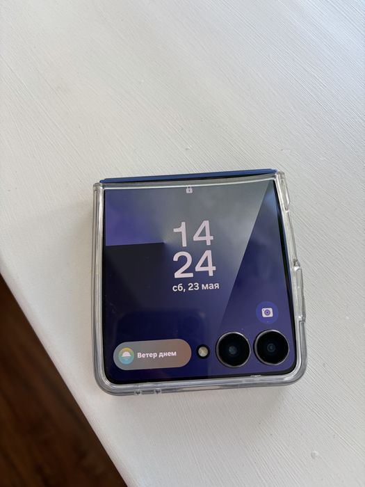 Galaxy Z Flip7.  Практически новый