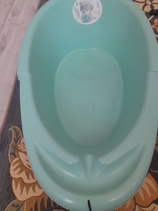 Продаётся качественный детский ванны