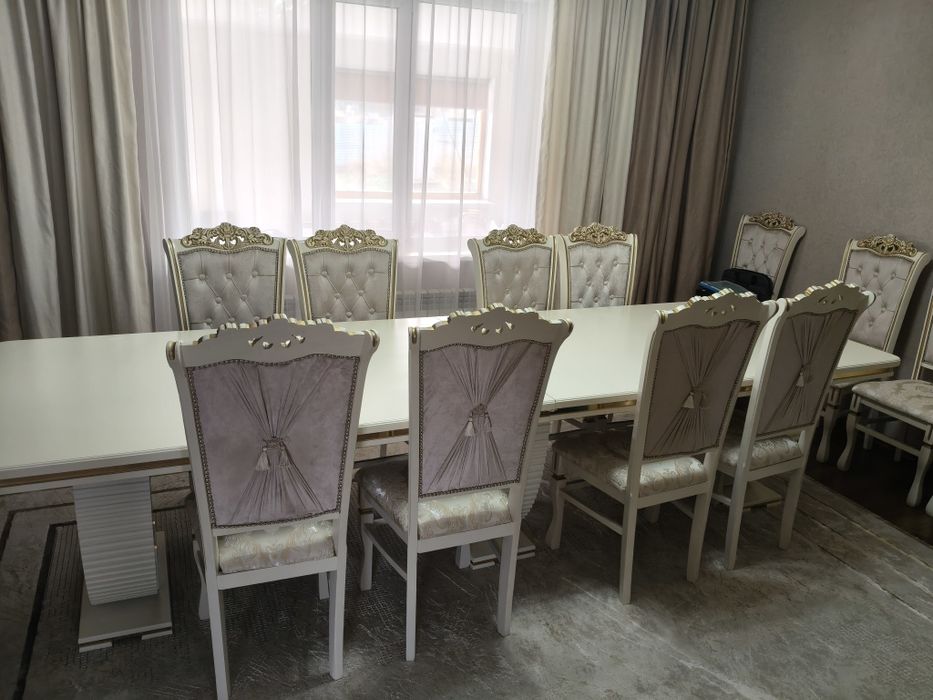 Продам стол и стульев