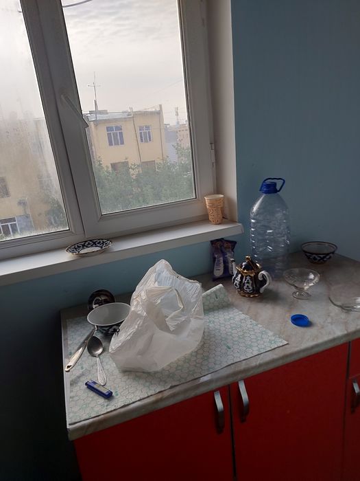 6 дахада 5 қаватда 2хонали квартира сотилади. Манзил"Меҳрибон" атъели