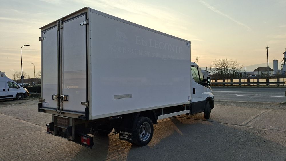 Iveco motor 3ooo/frigorific -Rata 529 €-avans 4400€