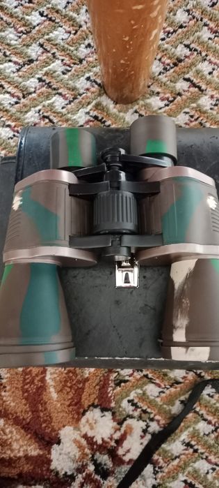 Продам бинокль камуфляжный