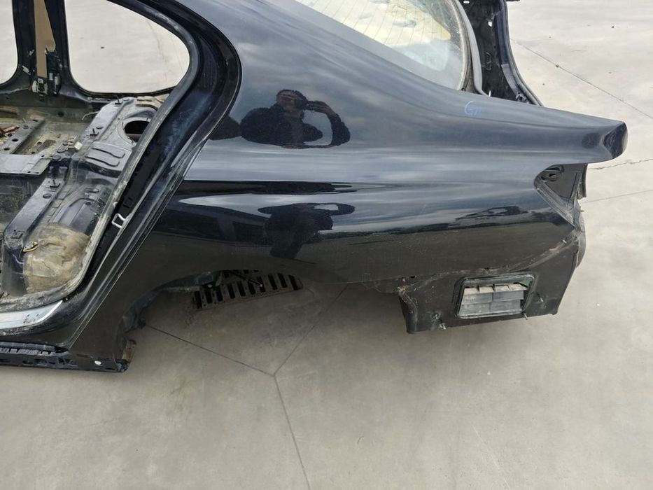 aripa  stanga spate bmw 7 g11  2019