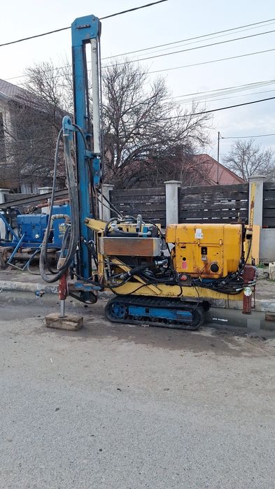 Vind instalaţie de foraj hidraulica