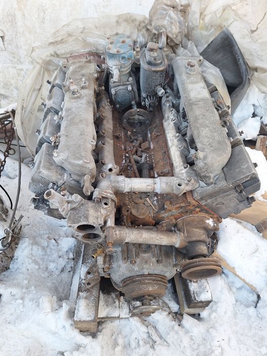 Двигатель камаз.