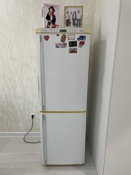 холодильник Samsung