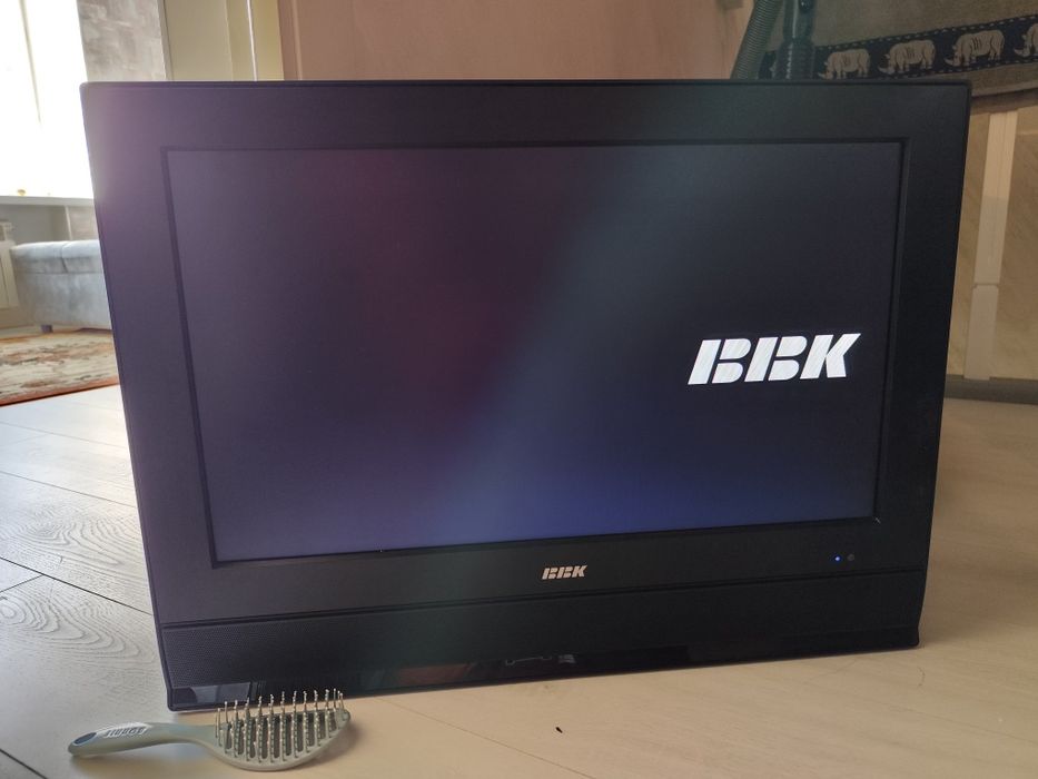 Телевизор BBK.    .