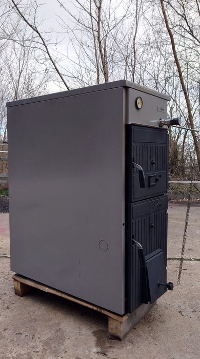 Чугунен котел на твърдо гориво Симе/ Sime Solida 8 40 kW