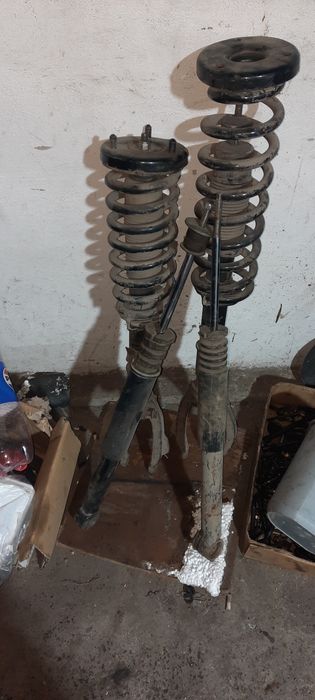 Продам амортизаторы от хонда ларгус