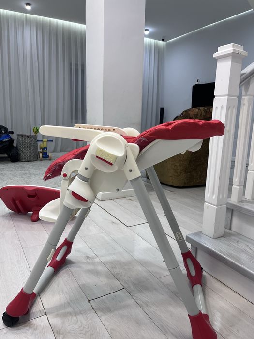 Продам Chicco детский стульчик